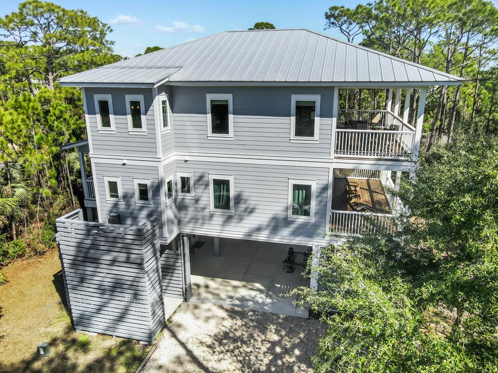NEW and MOTIVATED seller! 2019 custom-built home on a rare one acre ho – image 51
