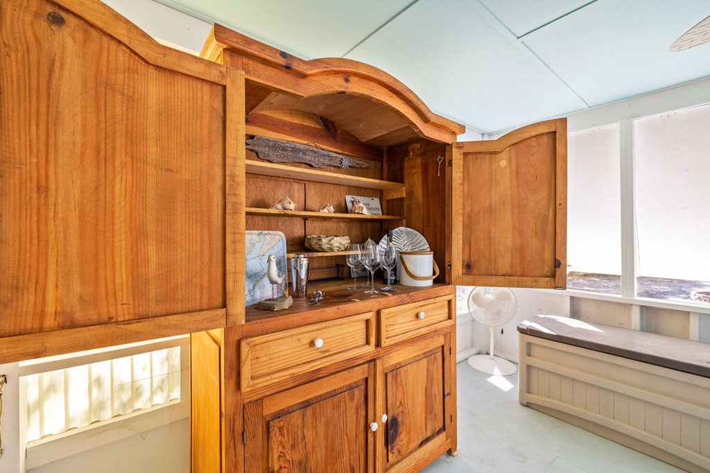 Eastpoint, Florida 32328, United States, 3 Bedrooms Bedrooms, ,2 BathroomsBathrooms,Residential,Active,2045