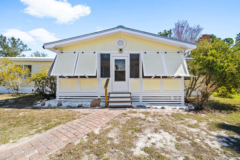 Eastpoint, Florida 32328, United States, 3 Bedrooms Bedrooms, ,2 BathroomsBathrooms,Residential,Active,2045