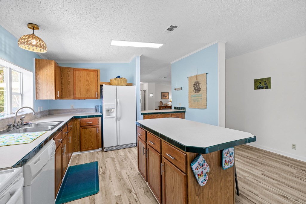 Eastpoint, Florida 32328, United States, 3 Bedrooms Bedrooms, ,2 BathroomsBathrooms,Residential,Active,2045