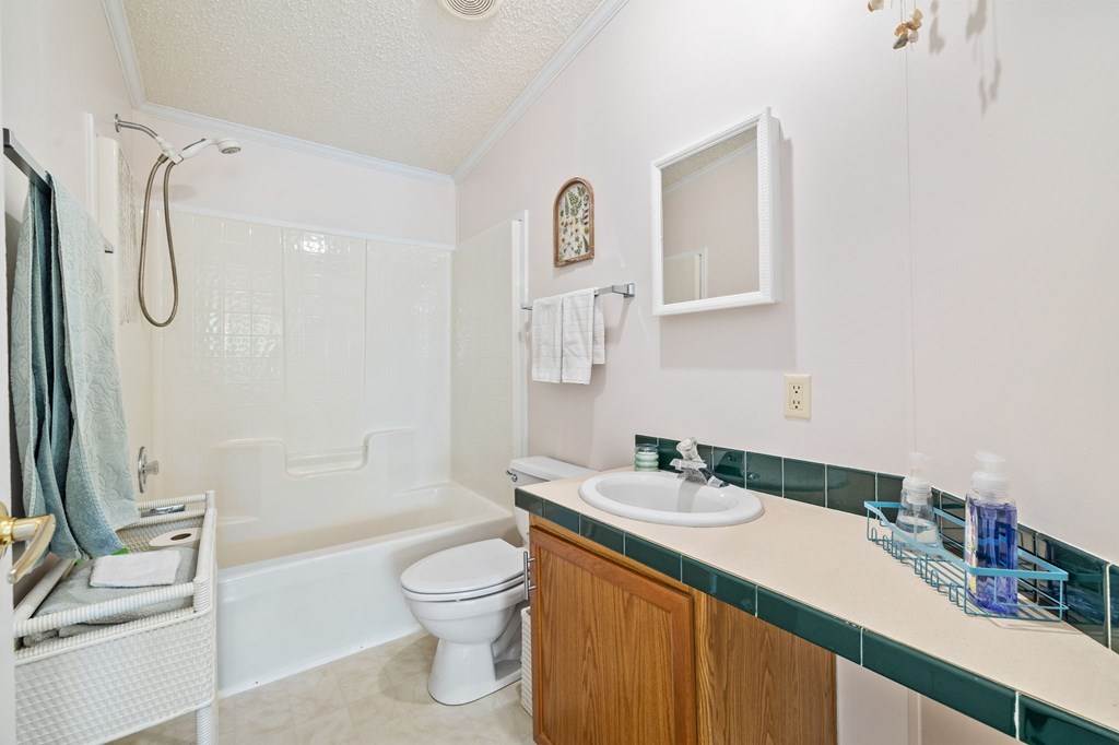 Eastpoint, Florida 32328, United States, 3 Bedrooms Bedrooms, ,2 BathroomsBathrooms,Residential,Active,2045