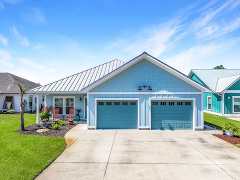 Photo of 135 Sea Haven Dr, Port Saint Joe, FL 32456 (MLS # 327777)