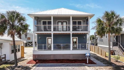 Photo of 132 Pine St, Port Saint Joe, FL 32456 (MLS # 324171)