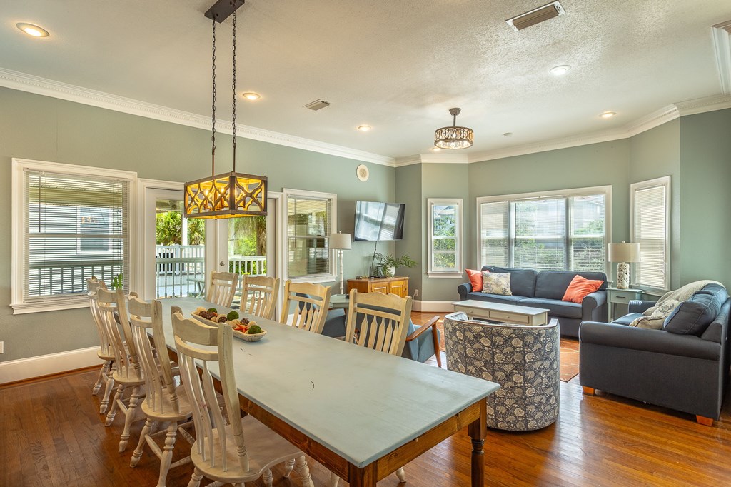 St. George Island, Florida, 32328, United States, 4 Bedrooms Bedrooms, ,4 BathroomsBathrooms,Residential,Active,1960088