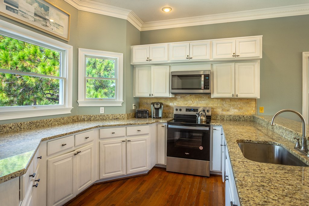 St. George Island, Florida, 32328, United States, 4 Bedrooms Bedrooms, ,4 BathroomsBathrooms,Residential,Active,1960088