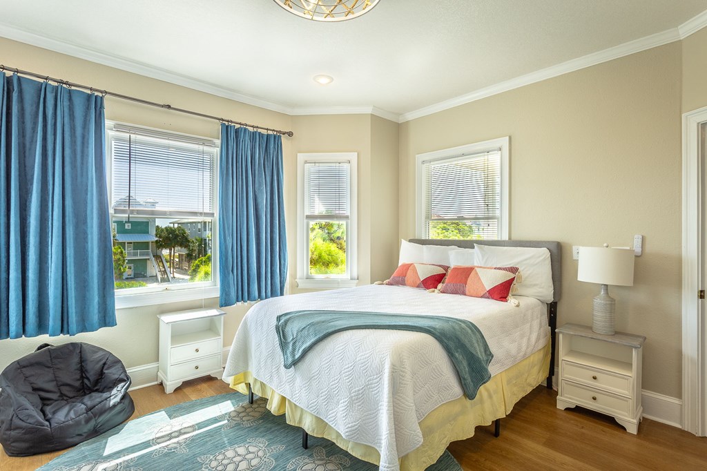 St. George Island, Florida, 32328, United States, 4 Bedrooms Bedrooms, ,4 BathroomsBathrooms,Residential,Active,1960088