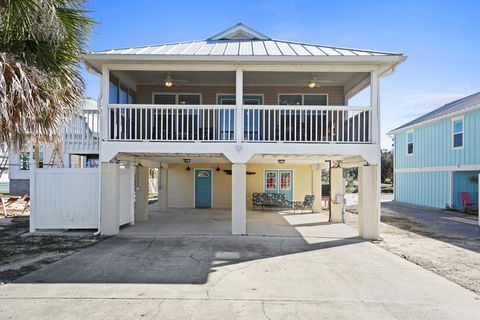 Photo of 136 Selma St, Port Saint Joe, FL 32456 (MLS # 325035)