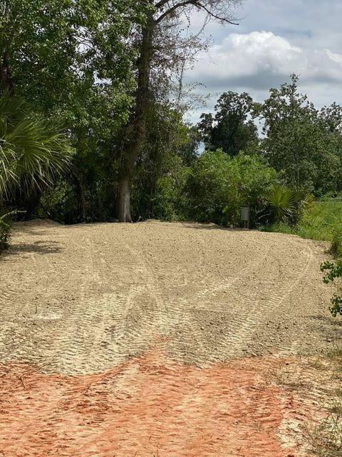 Photo of 526 Marlin St #B, Port Saint Joe, FL 32456 (MLS # 322579)