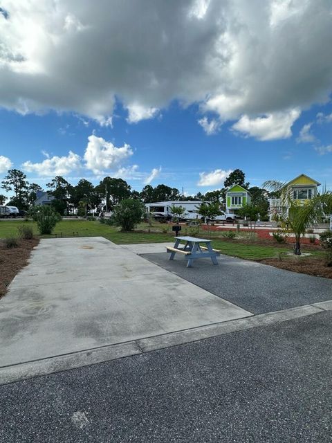 Photo of 816 Haven Ct, Carrabelle, FL 32322 (MLS # 320631)