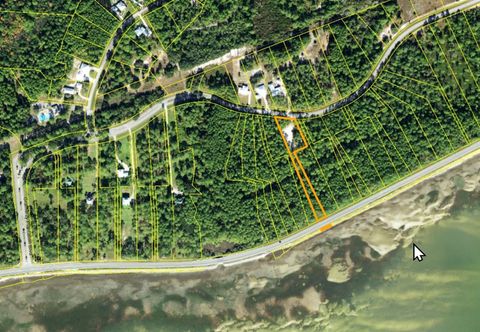 Photo of 296 Gramercy Plantation Blvd, Eastpoint, FL 32328 (MLS # 327686)