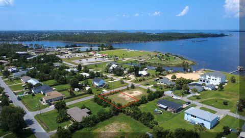 Photo of 1006 3rd St, Lynn Haven, FL 32444 (MLS # 328818)