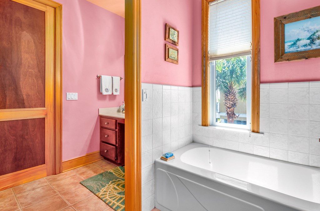 1536 Seaside Dr, St. George Island, FL, 32328, US, 6 Bedrooms Bedrooms, ,5 BathroomsBathrooms,Residential,Active,1536 Seaside Dr,1667392