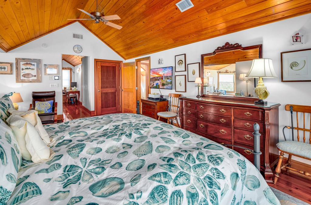1536 Seaside Dr, St. George Island, FL, 32328, US, 6 Bedrooms Bedrooms, ,5 BathroomsBathrooms,Residential,Active,1536 Seaside Dr,1667392