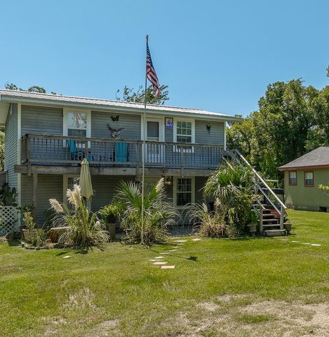 Photo of 66 8th St, Apalachicola, FL 32320 (MLS # 324035)