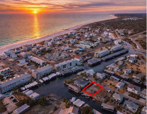 Photo of 110 N 38th St, Mexico Beach, FL 32456 (MLS # 326383)