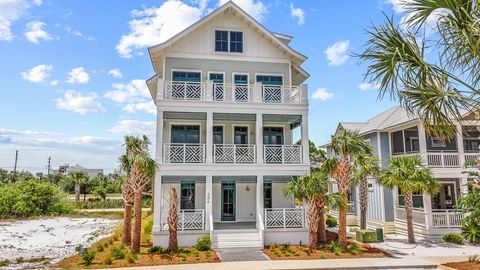 Photo of 204 Pinnacle Dr, Port Saint Joe, FL 32456 (MLS # 324738)