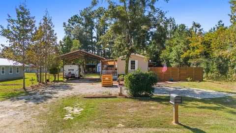 Photo of 354 Canning Dr, Wewahitchka, FL 32465 (MLS # 324368)