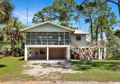 Photo of 134 S Palm St, Port Saint Joe, FL 32456 (MLS # 324599)