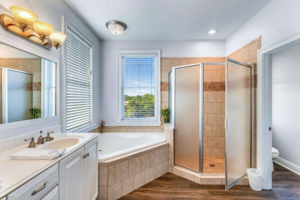 St. George Island, Florida 32328, United States, 5 Bedrooms Bedrooms, ,5 BathroomsBathrooms,Residential,Active,70481