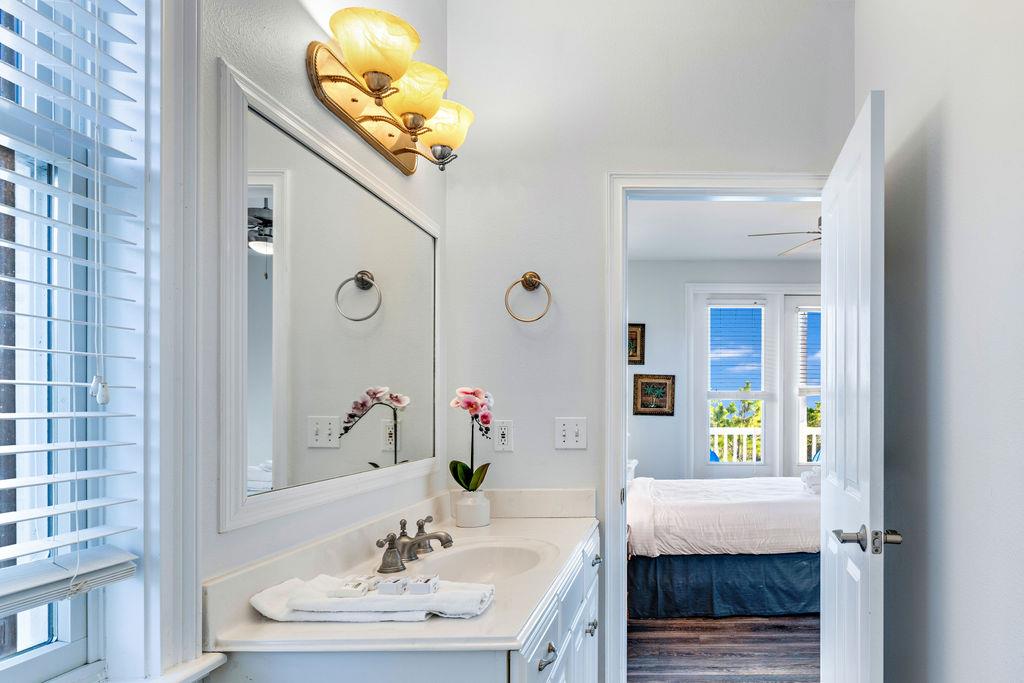 St. George Island, Florida 32328, United States, 5 Bedrooms Bedrooms, ,5 BathroomsBathrooms,Residential,Active,70481