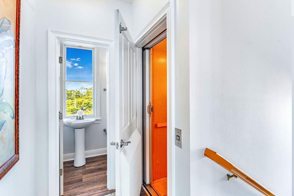 St. George Island, Florida 32328, United States, 5 Bedrooms Bedrooms, ,5 BathroomsBathrooms,Residential,Active,70481