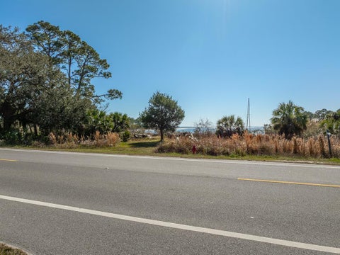 Photo of 530 Hwy 98 W, Apalachicola, FL 32320 (MLS # 326300)