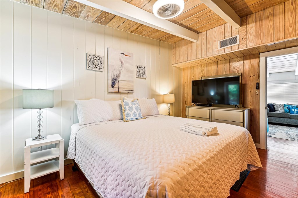 St. George Island, Florida, 32328, United States, 5 Bedrooms Bedrooms, ,4 BathroomsBathrooms,Residential,Active,2013134