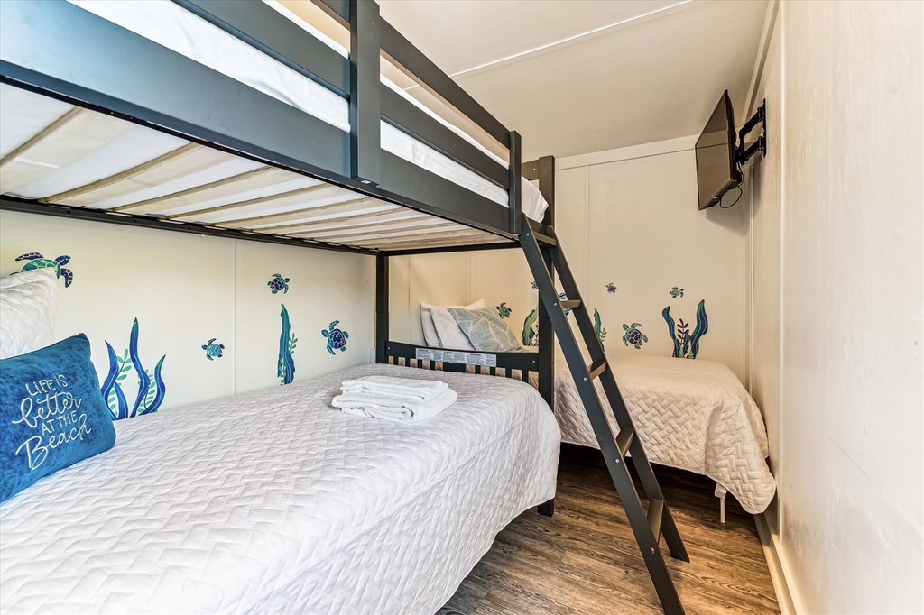 St. George Island, Florida, 32328, United States, 5 Bedrooms Bedrooms, ,4 BathroomsBathrooms,Residential,Active,2013134