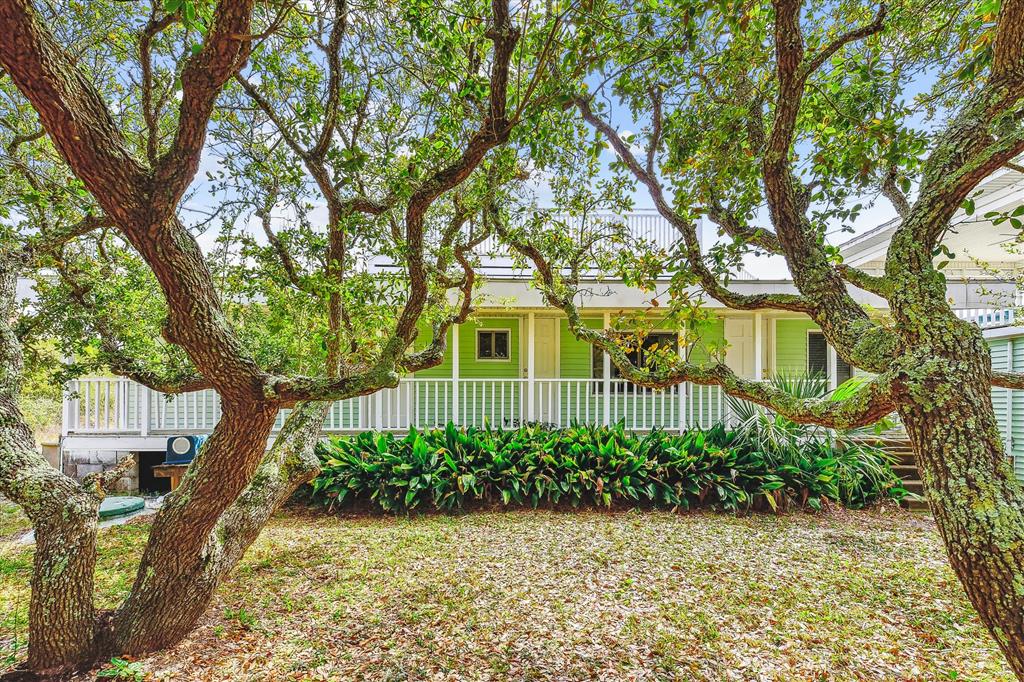 St. George Island, Florida, 32328, United States, 5 Bedrooms Bedrooms, ,4 BathroomsBathrooms,Residential,Active,2013134