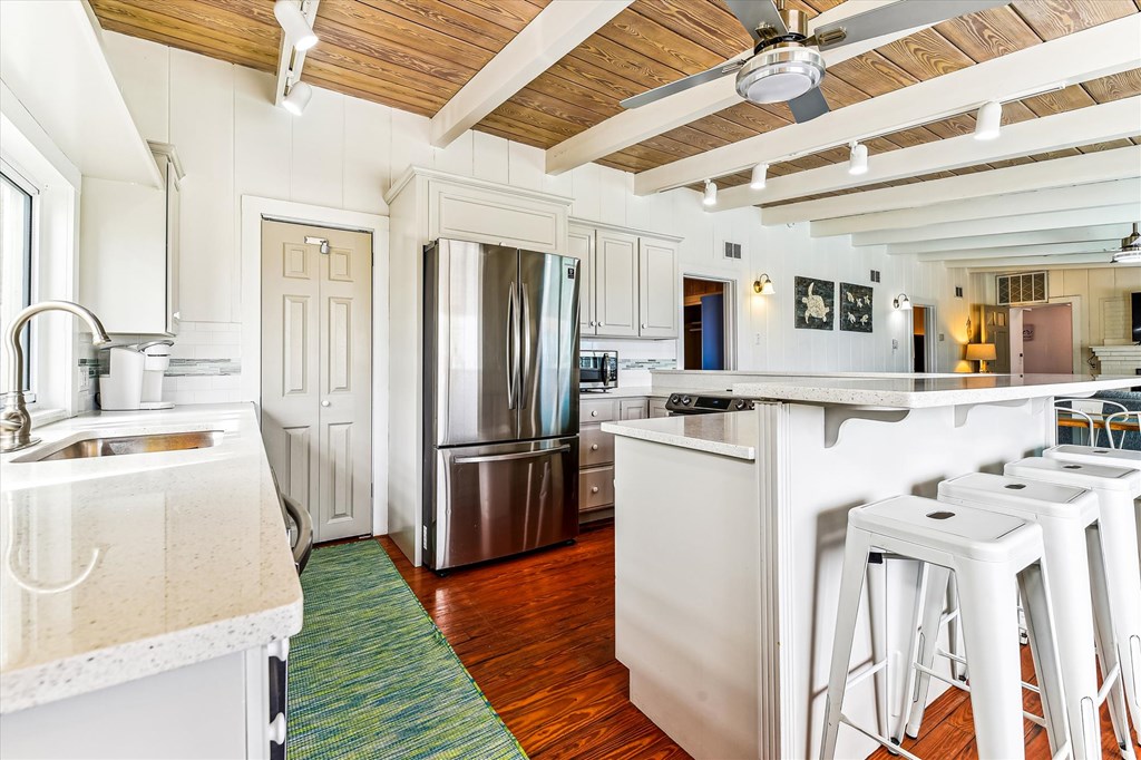 St. George Island, Florida, 32328, United States, 5 Bedrooms Bedrooms, ,4 BathroomsBathrooms,Residential,Active,2013134
