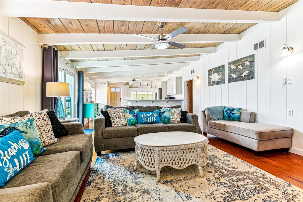 St. George Island, Florida, 32328, United States, 5 Bedrooms Bedrooms, ,4 BathroomsBathrooms,Residential,Active,2013134