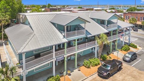 Photo of 76 Market St, Apalachicola, FL 32320 (MLS # 328297)