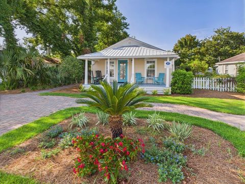 Photo of 314 6th St, Port Saint Joe, FL 32456 (MLS # 322472)