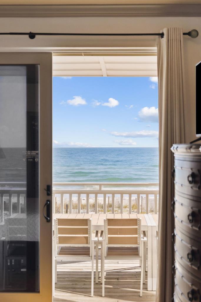 St. George Island, Florida, 32328, United States, 5 Bedrooms Bedrooms, ,6 BathroomsBathrooms,Residential,Active,1988915