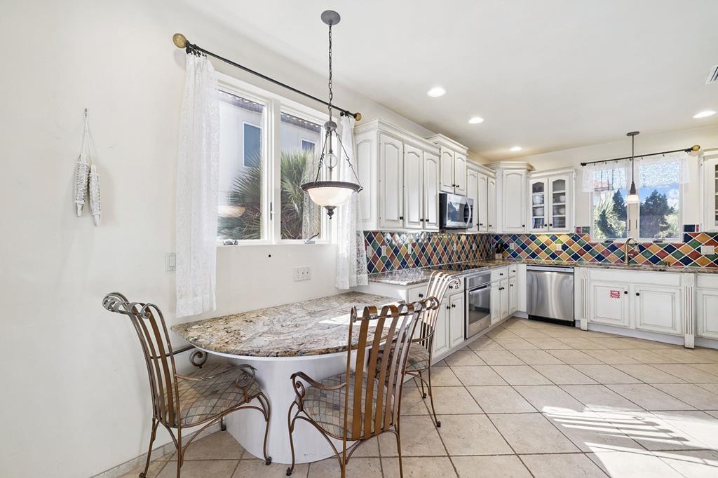 St. George Island, Florida, 32328, United States, 5 Bedrooms Bedrooms, ,6 BathroomsBathrooms,Residential,Active,1988915