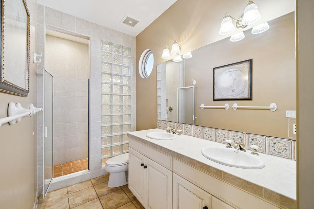 St. George Island, Florida, 32328, United States, 5 Bedrooms Bedrooms, ,6 BathroomsBathrooms,Residential,Active,1988915