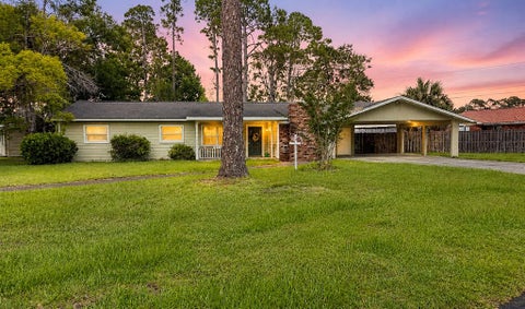Photo of 2011 Long Ave, Port Saint Joe, FL 32456 (MLS # 326313)