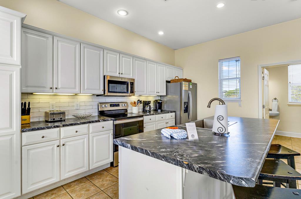 St. George Island, Florida, 32328, United States, 4 Bedrooms Bedrooms, ,5 BathroomsBathrooms,Residential,Active,1738546