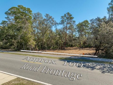 Photo of 120 N Bay Shore Dr, Eastpoint, FL 32328 (MLS # 324860)