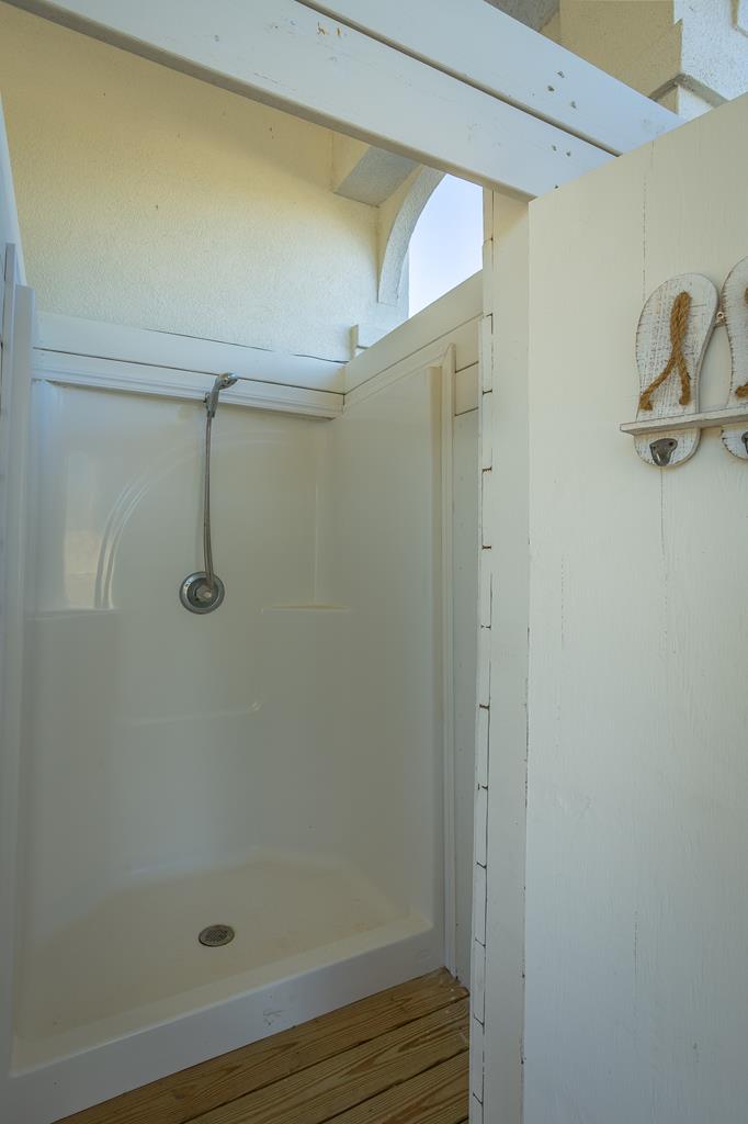 St. George Island, Florida, 32328, United States, 4 Bedrooms Bedrooms, ,5 BathroomsBathrooms,Residential,Active,1742159