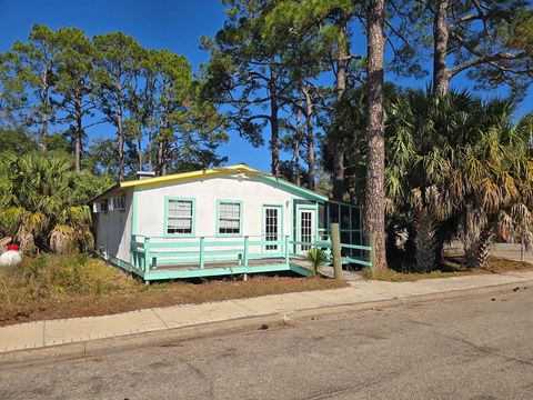 Photo of 116 SE Ave A, Carrabelle, FL 32322 (MLS # 324740)