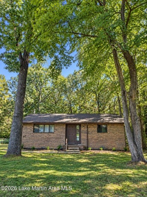 2304 NOLEN DR, ALEXANDER CITY, AL 35010 - Image 264076d5d0eb6a73b8ce3c0fdf2cc68f/765247664