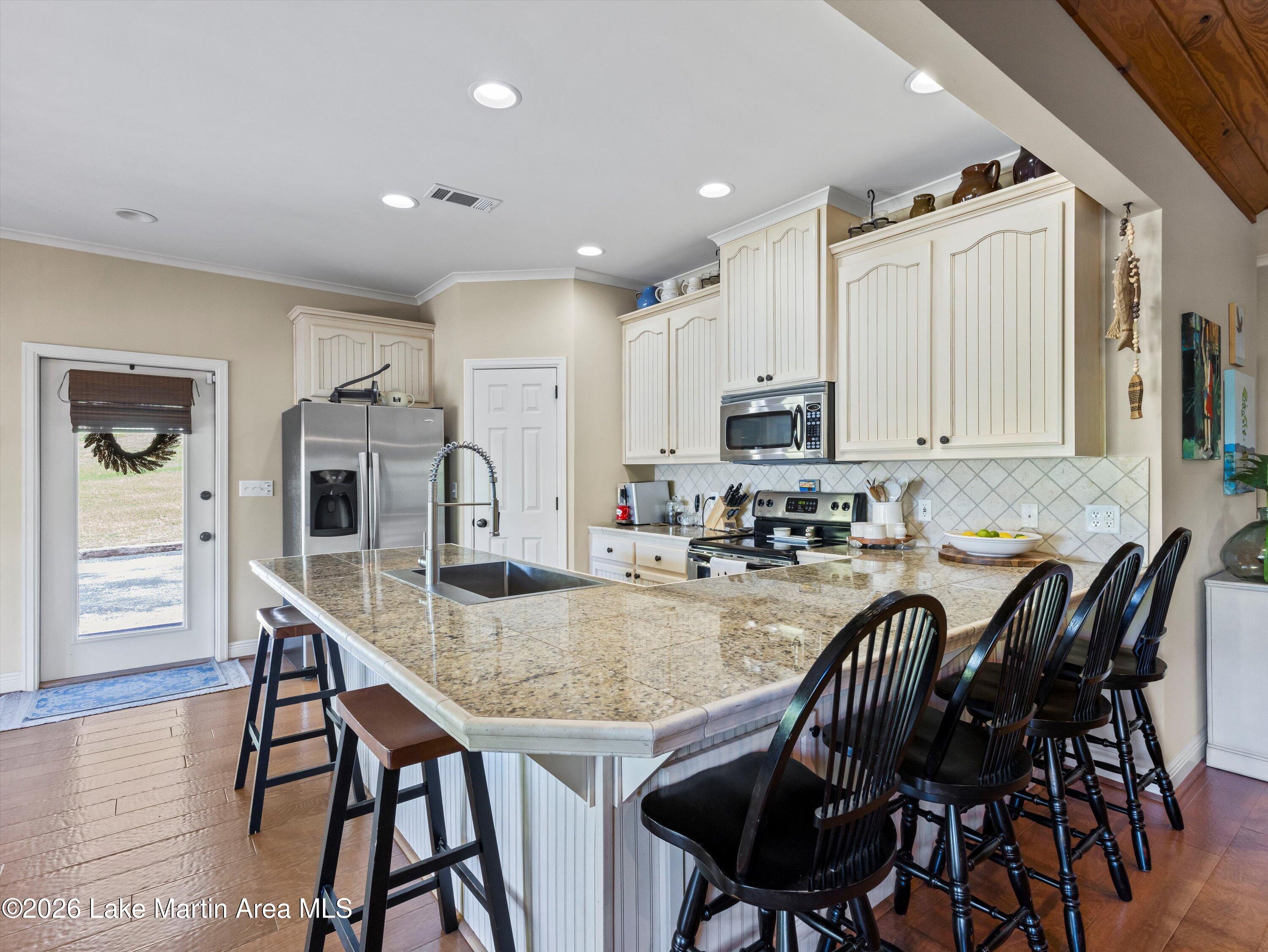 43 Crows Nest, Dadeville, AL, 36853, USA, 4 Bedrooms Bedrooms, ,3 BathroomsBathrooms,Residential,Active,43 Crows Nest,26-683