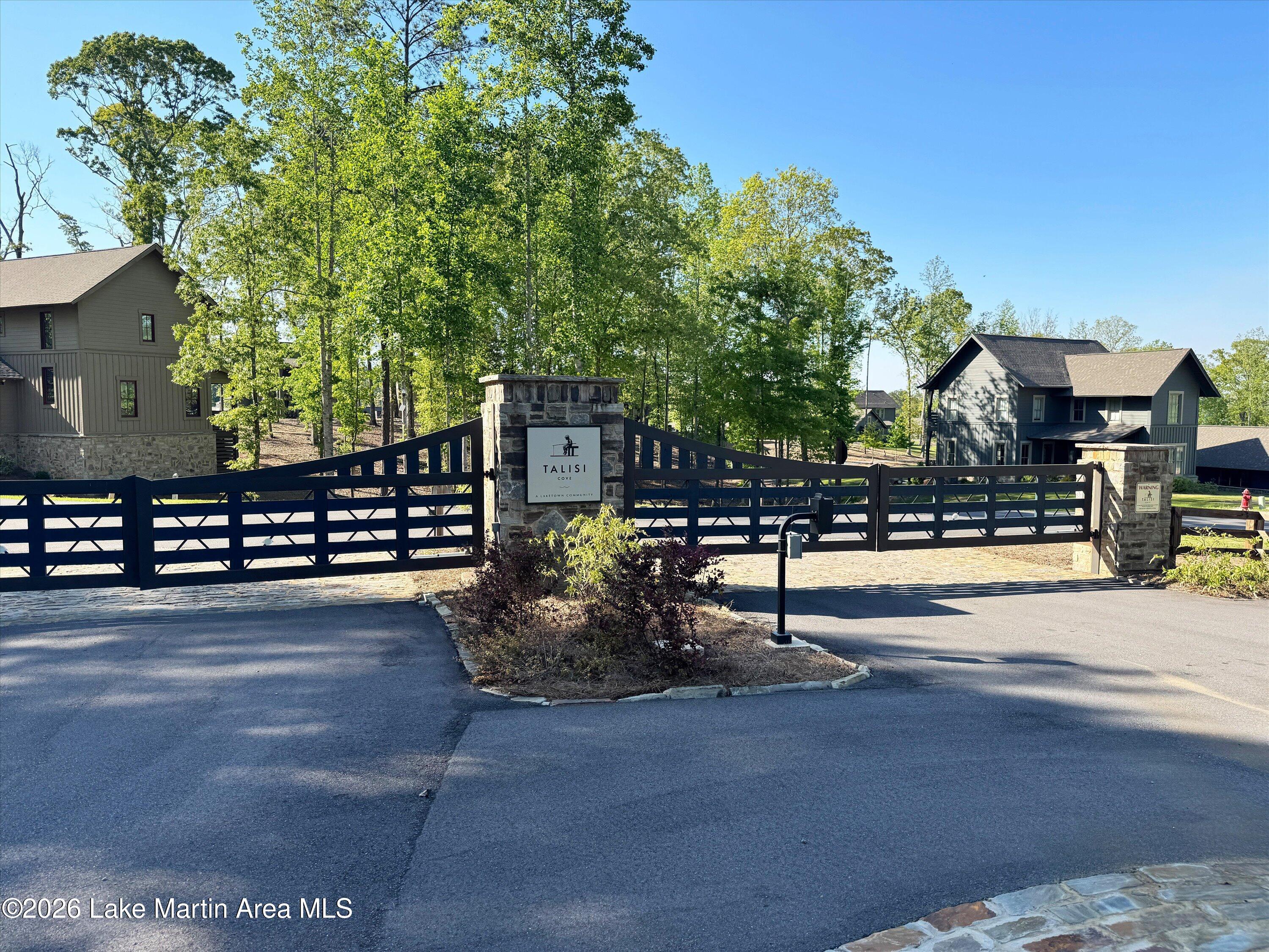 92 Old Jay Rd, Eclectic, AL, 36024, USA, 3 Bedrooms Bedrooms, ,4 BathroomsBathrooms,Residential,Active,92 Old Jay Rd,26-550