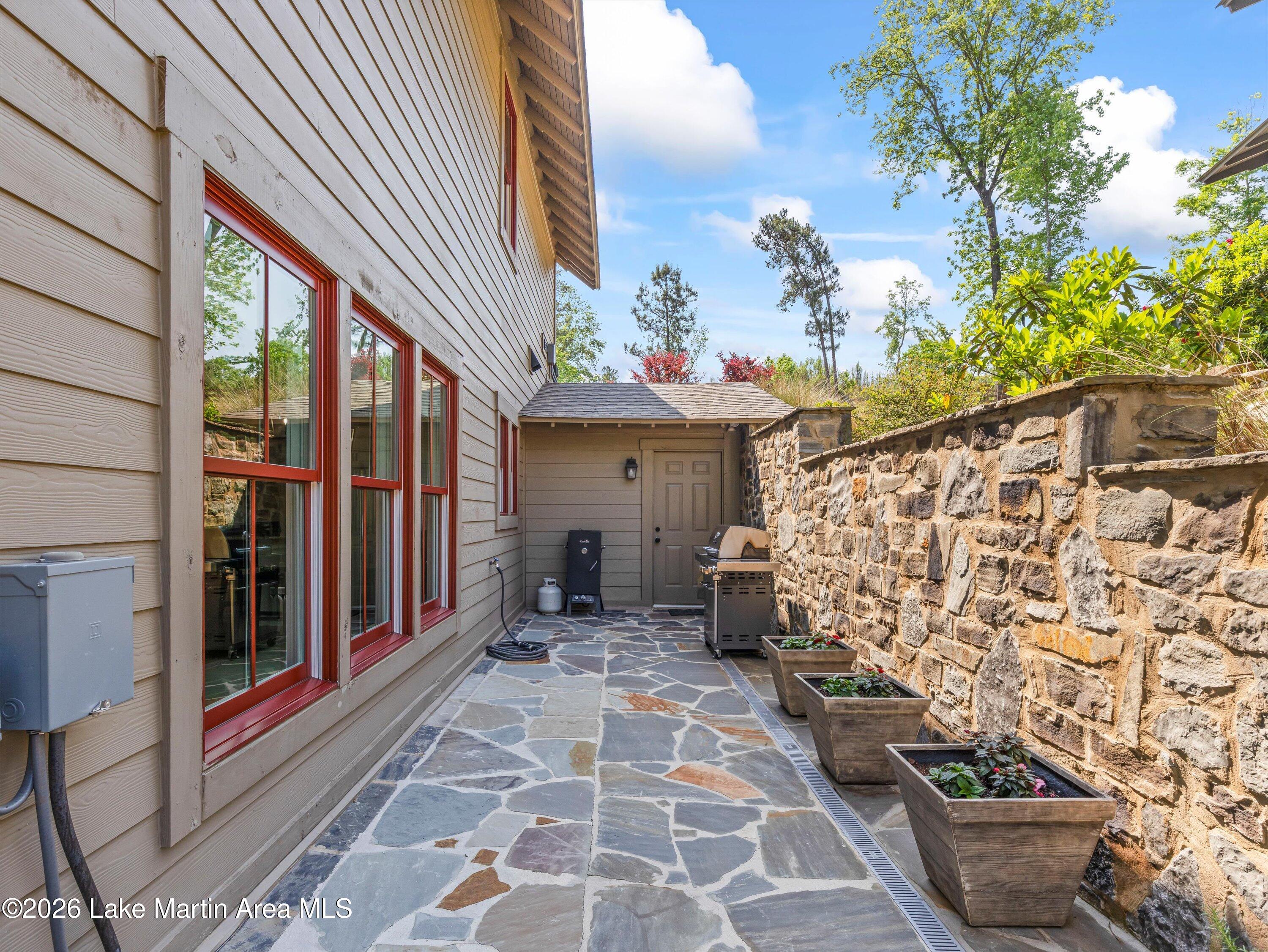 92 Old Jay Rd, Eclectic, AL, 36024, USA, 3 Bedrooms Bedrooms, ,4 BathroomsBathrooms,Residential,Active,92 Old Jay Rd,26-550