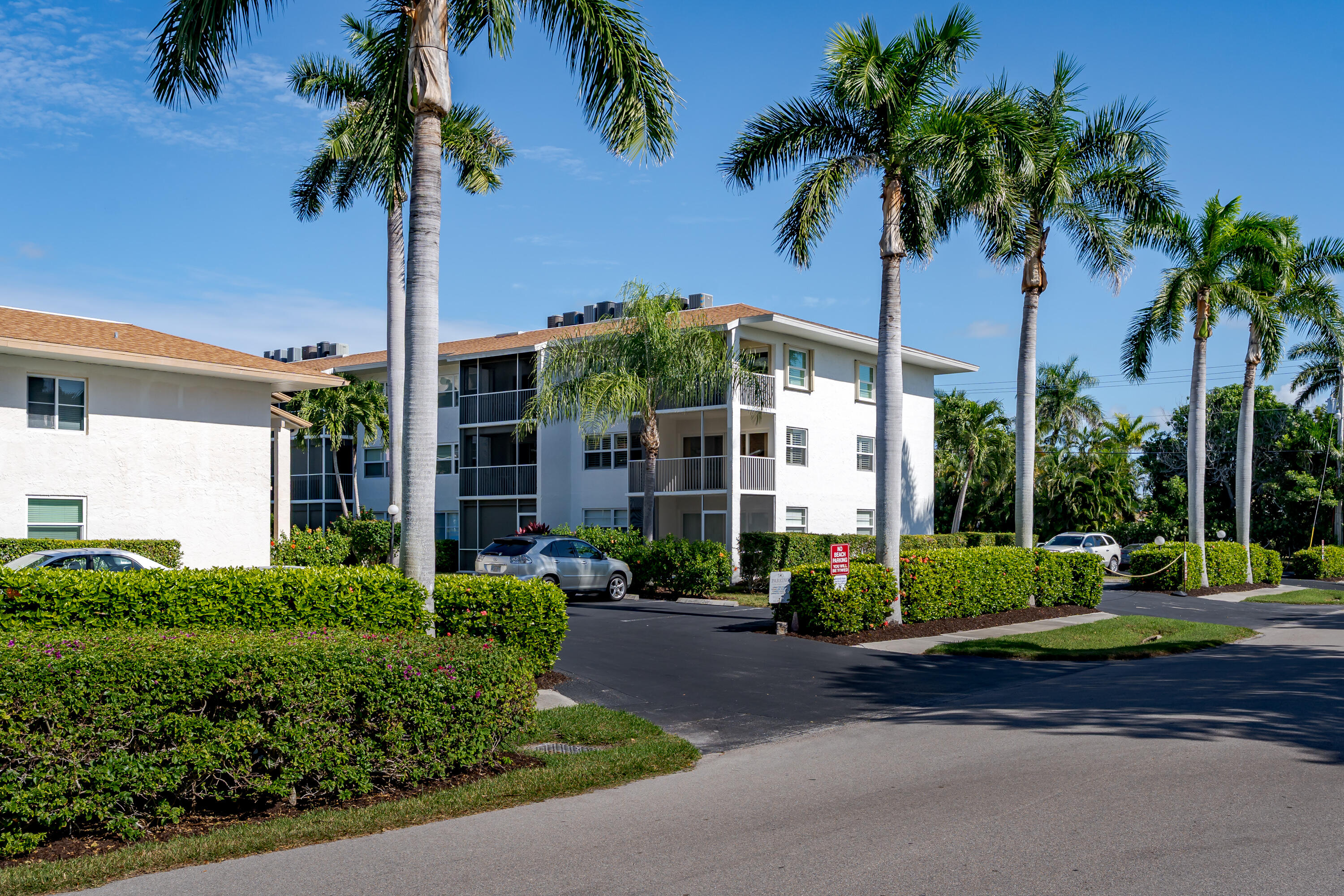 Marco Island, Florida 34145, United States, 2 Bedrooms Bedrooms, ,2 BathroomsBathrooms,Residential,Active,242974