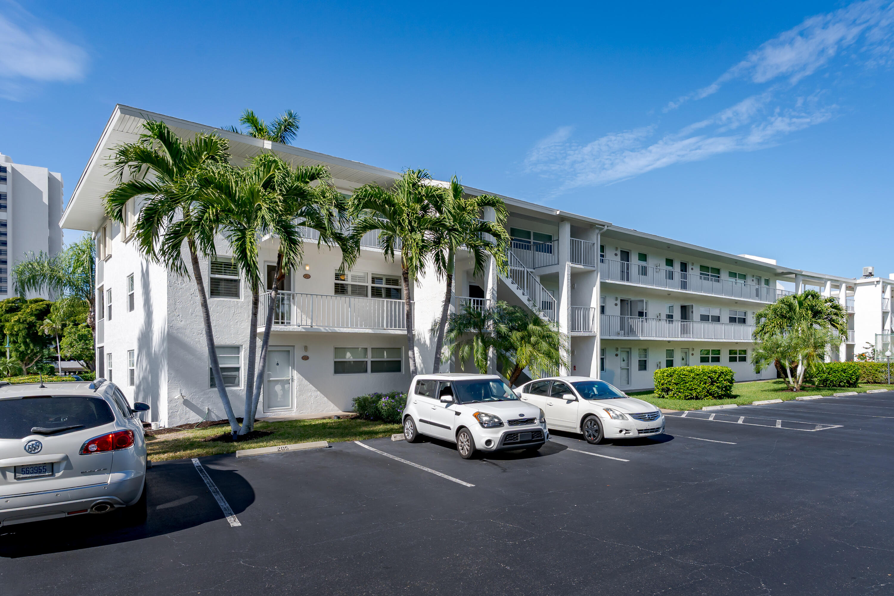 Marco Island, Florida 34145, United States, 2 Bedrooms Bedrooms, ,2 BathroomsBathrooms,Residential,Active,242974