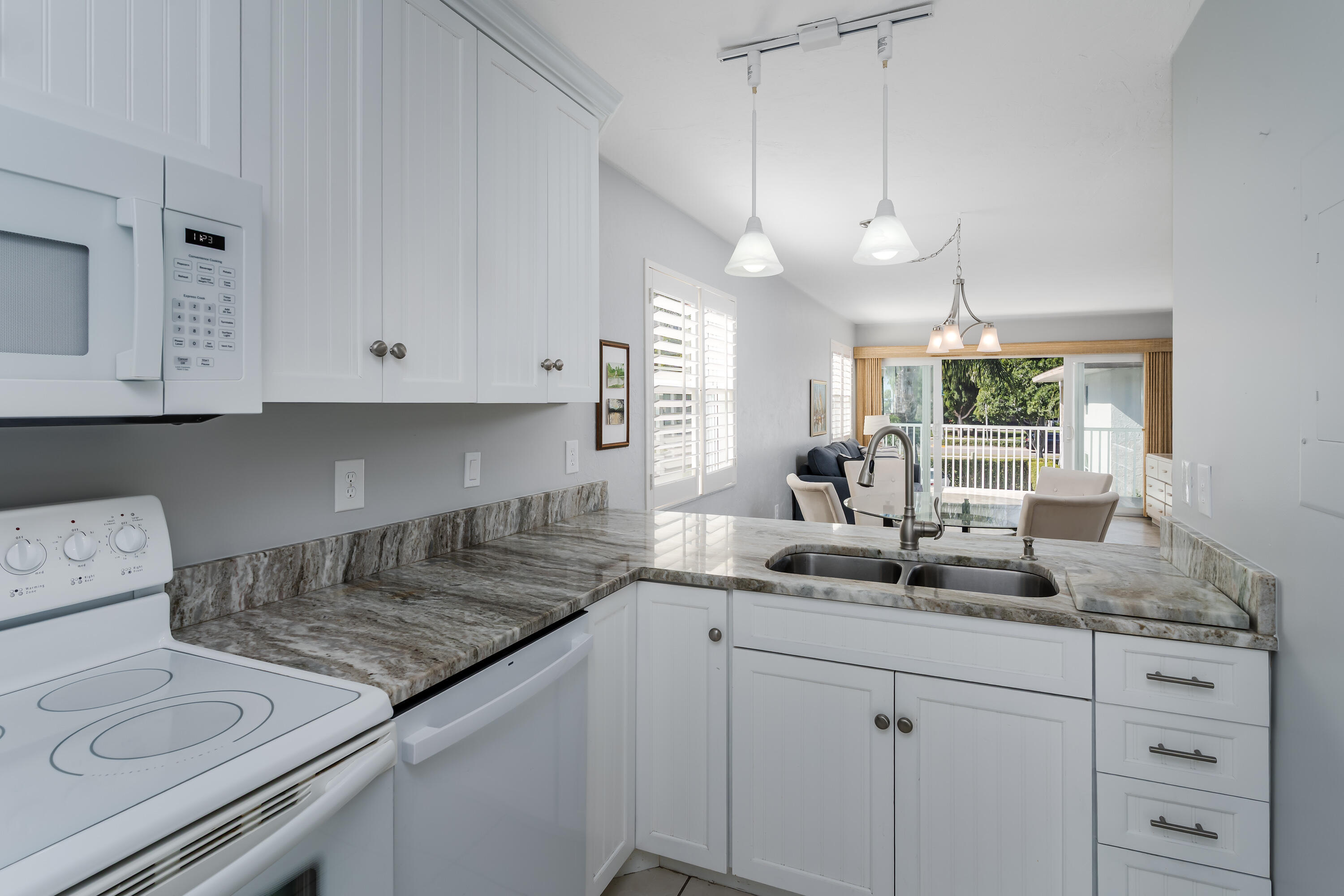 Marco Island, Florida 34145, United States, 2 Bedrooms Bedrooms, ,2 BathroomsBathrooms,Residential,Active,242974