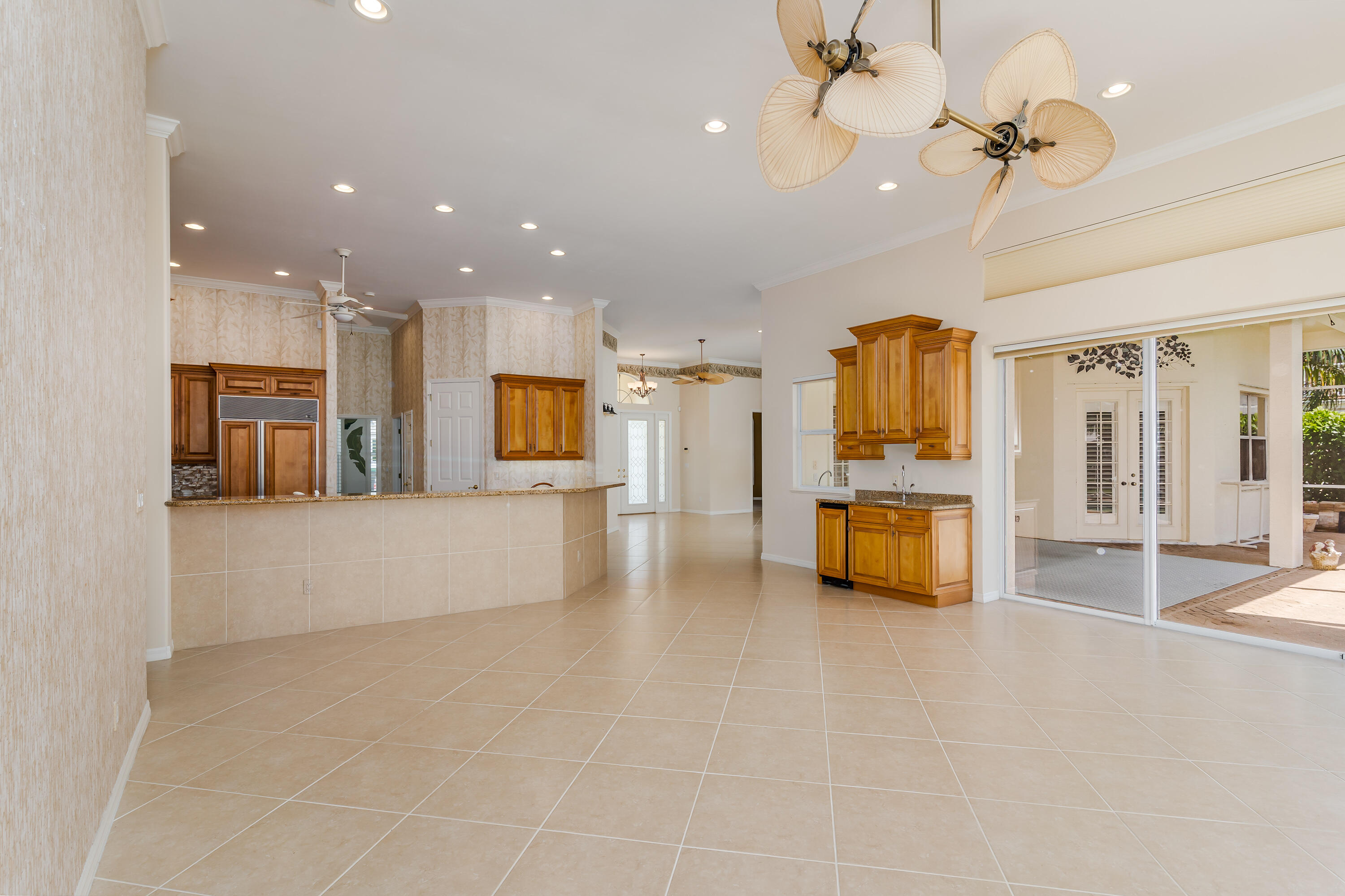 Marco Island, Florida 34145, United States, 4 Bedrooms Bedrooms, ,3 BathroomsBathrooms,Residential,Active,251445