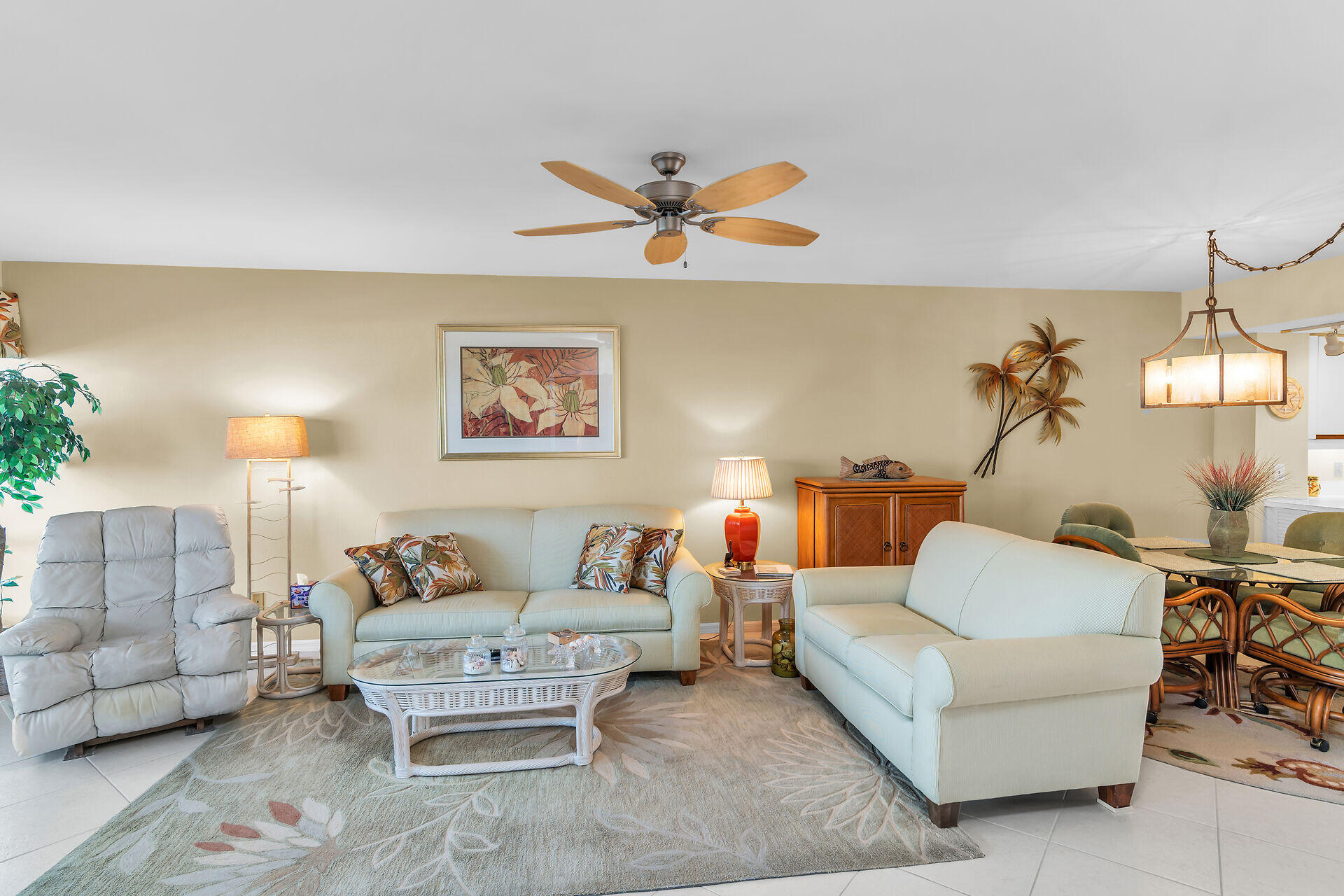 Marco Island, Florida 34145, United States, 2 Bedrooms Bedrooms, ,2 BathroomsBathrooms,Residential,Active,137575